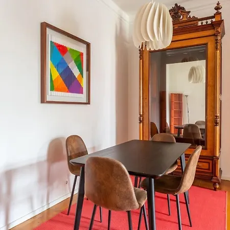 Apartment Bright 2 Bedroom 100m From Av. Liberdade *