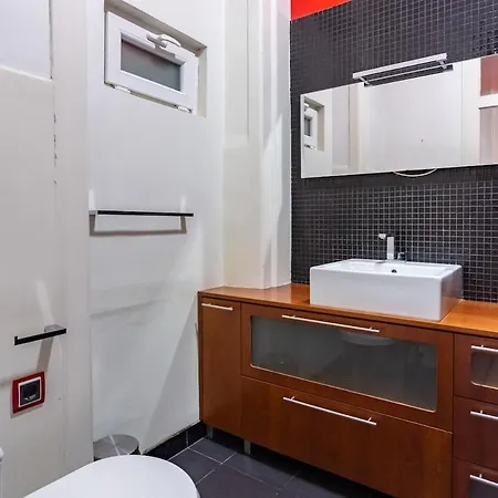 Apartment Bright 2 Bedroom 100m From Av. Liberdade